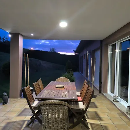 Ovida * Faro de Arriba